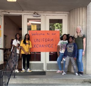  De'Niylah P., Chloe S., Macie W., Mason A., and Ms. Hellings Uniform Exchange